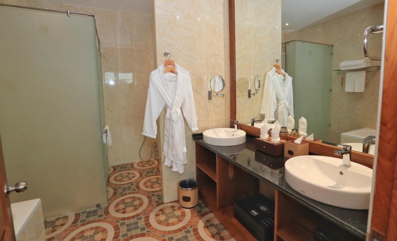 Sunset Palace View Suites Mandalay Exterior foto