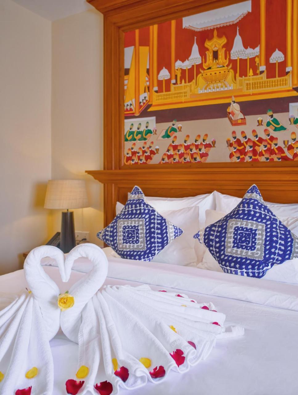 Sunset Palace View Suites Mandalay Exterior foto